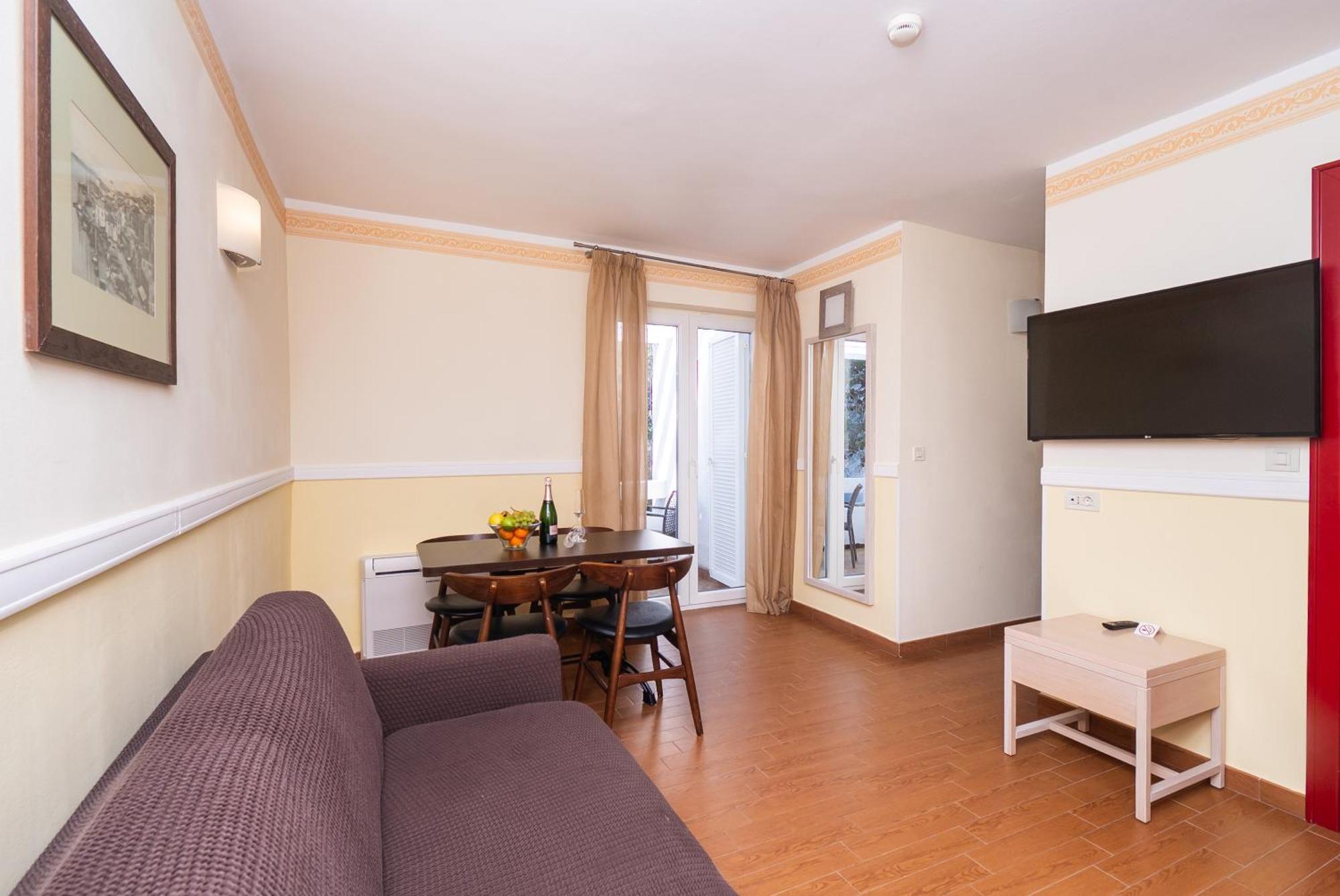 Amadria Park Apartments Σίμπενικ Εξωτερικό φωτογραφία